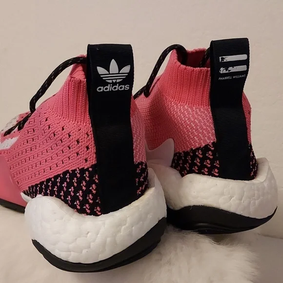 Men's Pharrell Williams Sneakers - Picture 5 of 10